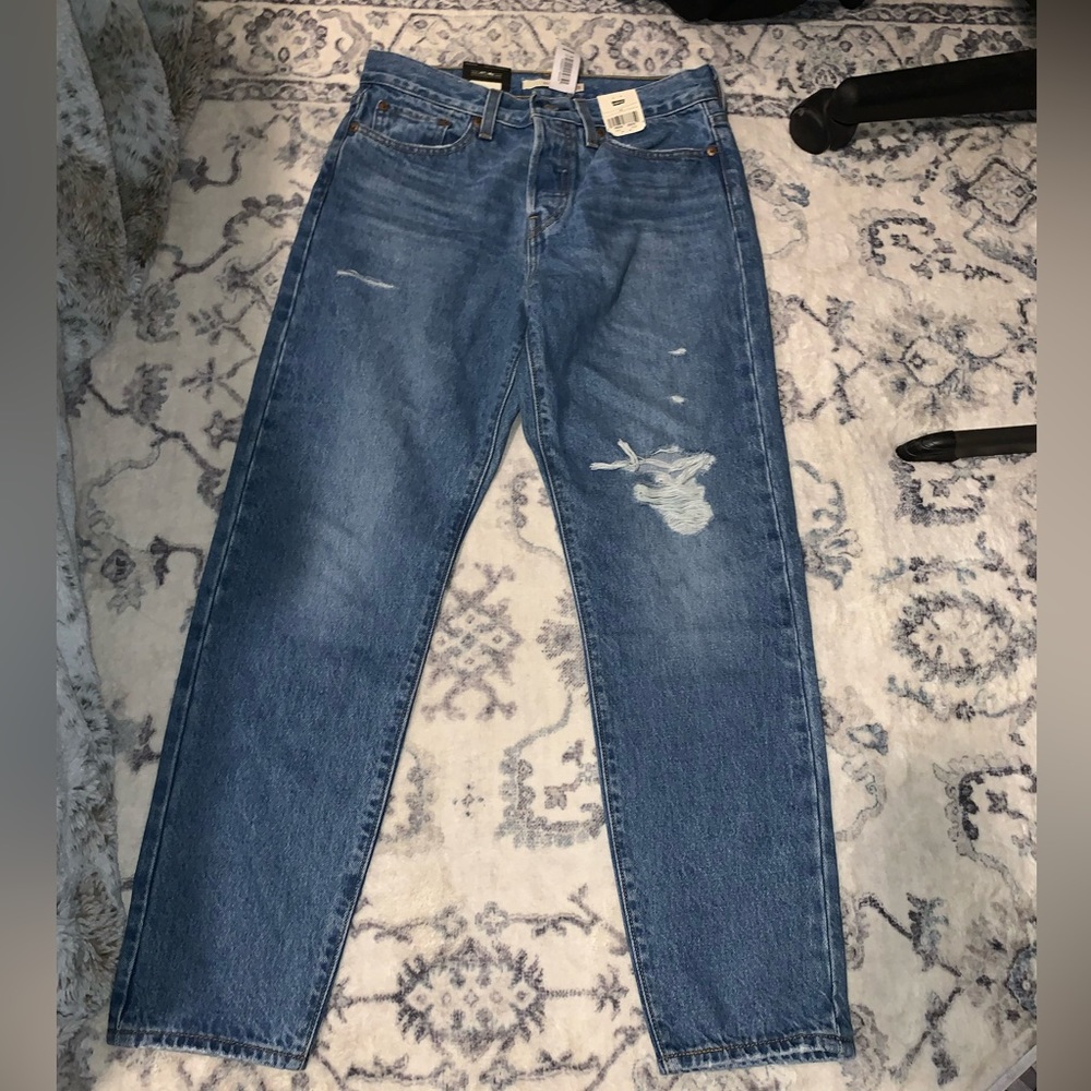 NWT Levi’s High-Rise Wedgie Jean